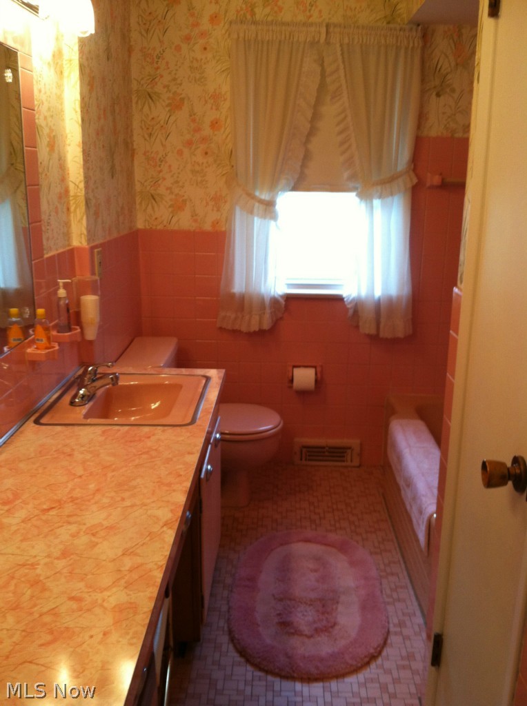4815 South Sedgewick Road Cleveland, OH 44124 - Photo 10 of 13 Gallery Image 10