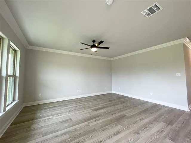 $223,045 | 215 White Castle North, Iowa, LA 70647