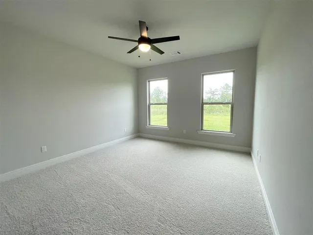 $223,045 | 215 White Castle North, Iowa, LA 70647