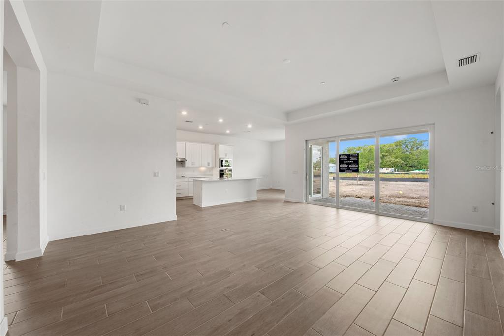 19227 Scallop Loop Lakewood Ranch, FL 34211 - Photo 6 of 36