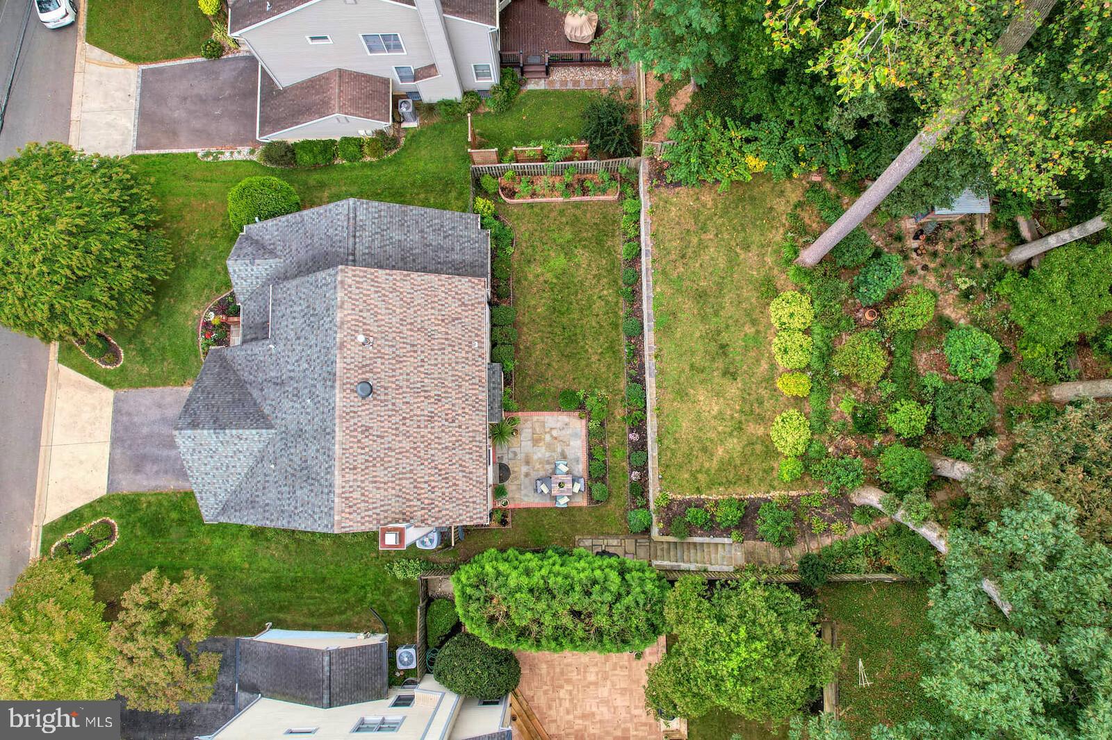 9505 Columbia Boulevard Silver Spring, MD 20910 - Photo 46 of 55 an aerial view of a house with a yard