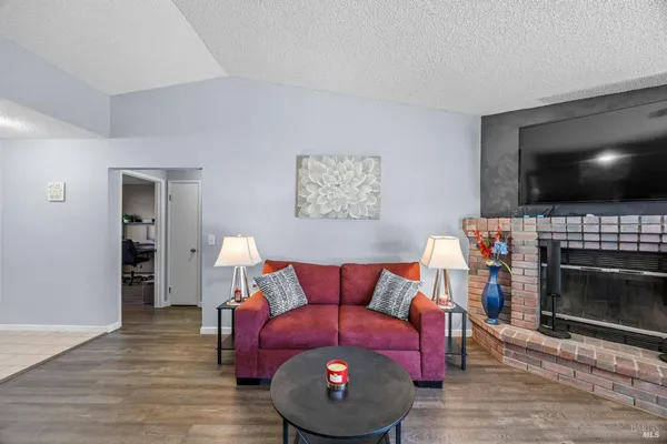 $525,000 | 1012 Murre Way, Suisun City, CA 94585