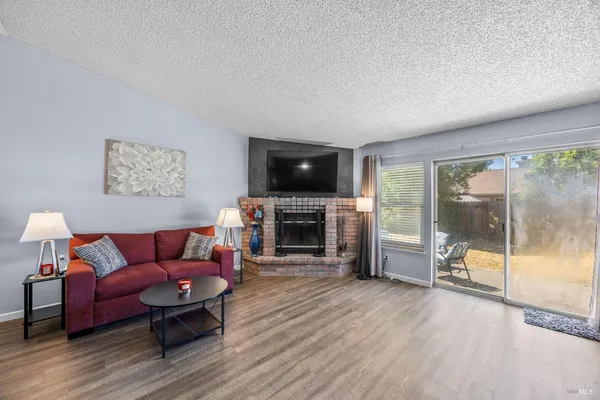 $525,000 | 1012 Murre Way, Suisun City, CA 94585