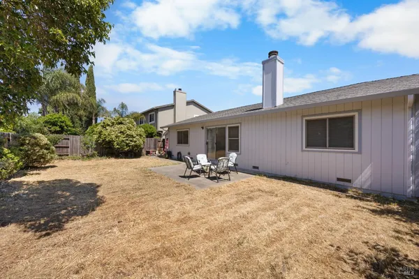 $525,000 | 1012 Murre Way, Suisun City, CA 94585