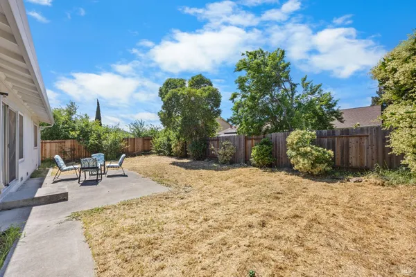 $525,000 | 1012 Murre Way, Suisun City, CA 94585