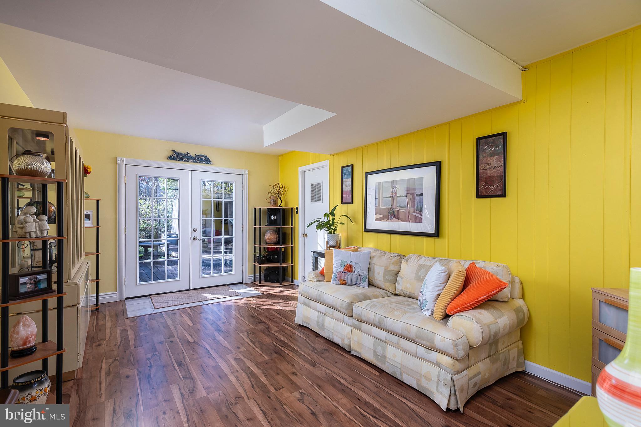 1057 Springhill Way Gambrills, MD 21054 - Photo 11 of 31 Family Room
