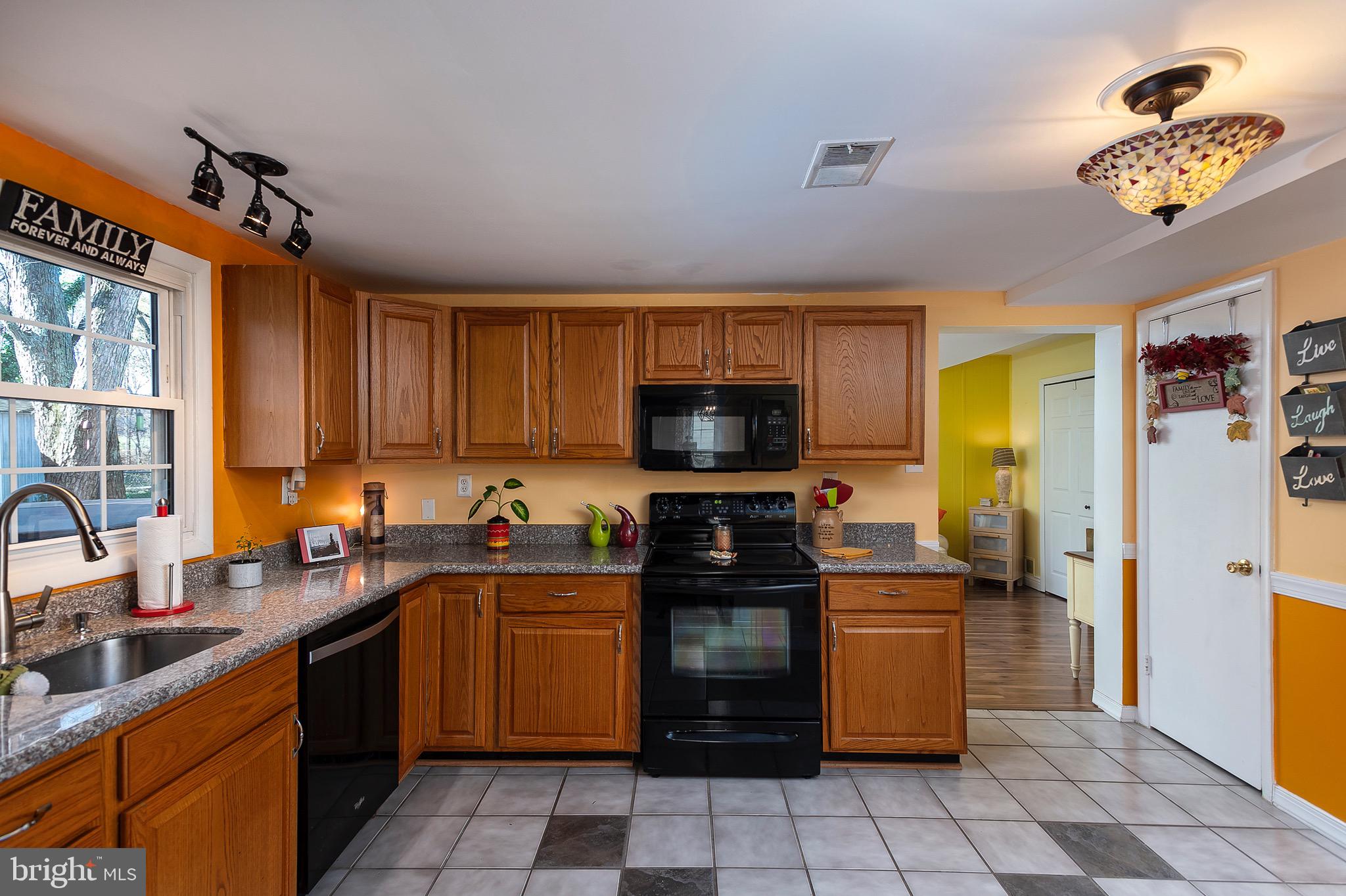 1057 Springhill Way Gambrills, MD 21054 - Photo 10 of 31 Kitchen (alt view)