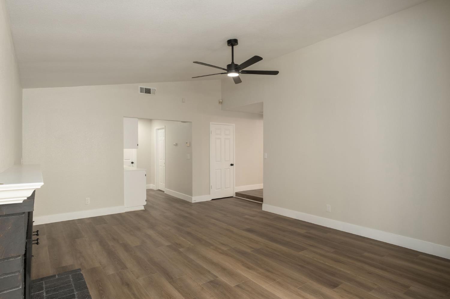 893 East Decatur Avenue Fresno, CA 93720 - Photo 14 of 36