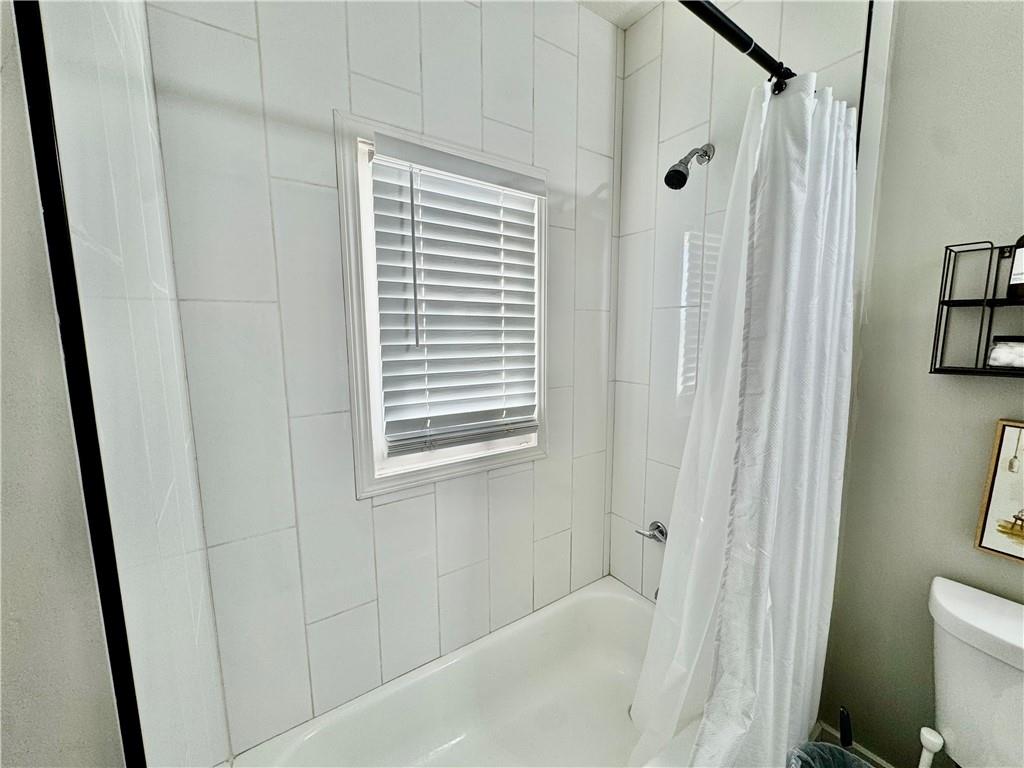 618 Southeast Miller Street Lee's Summit, MO 64063 - Photo 15 of 20