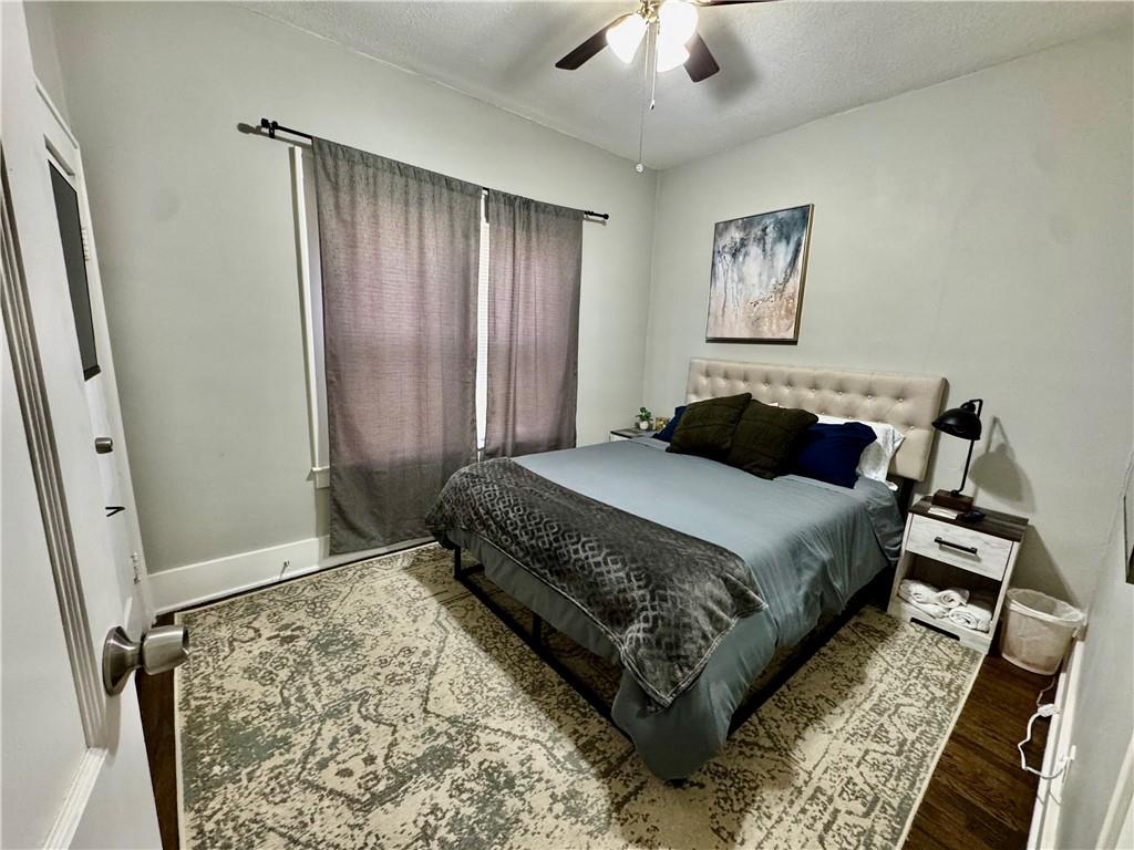 618 Southeast Miller Street Lee's Summit, MO 64063 - Photo 16 of 20