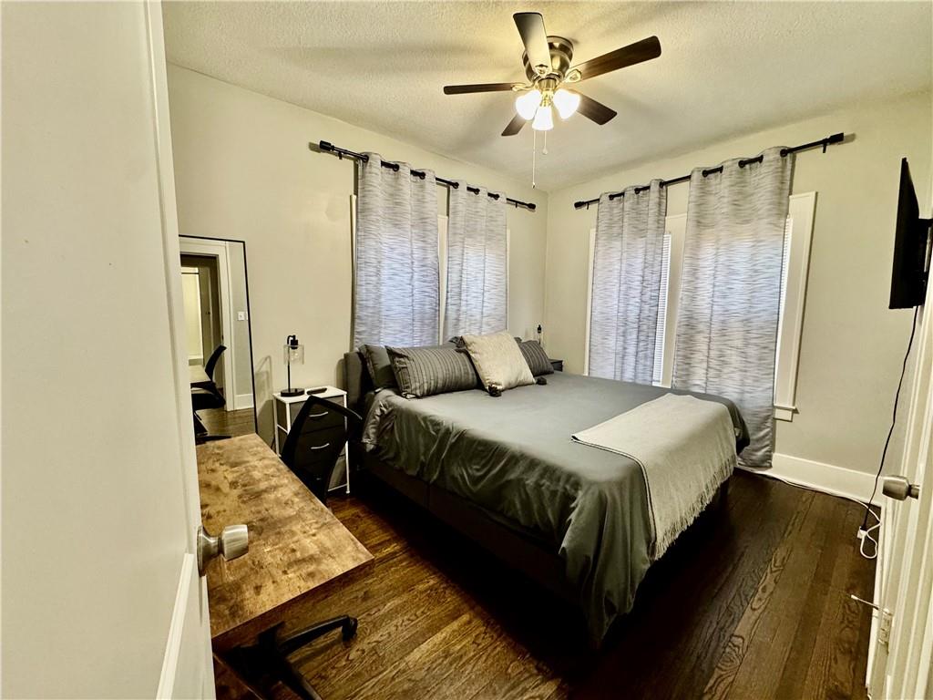 618 Southeast Miller Street Lee's Summit, MO 64063 - Photo 18 of 20