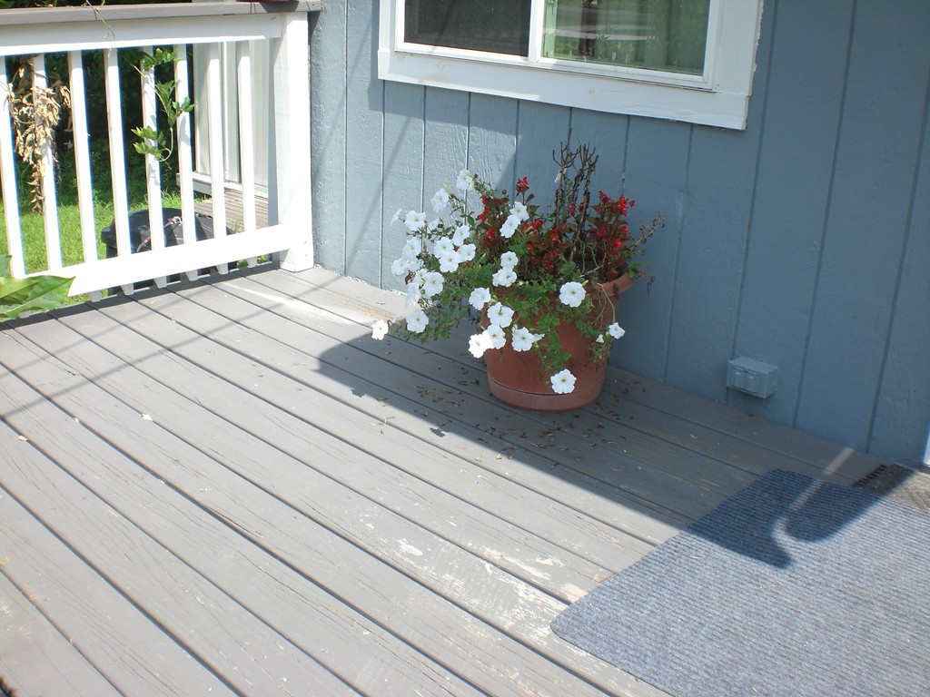 23 Eagle Street Ware, MA 01082 - Photo 2 of 12 Gallery Image 2