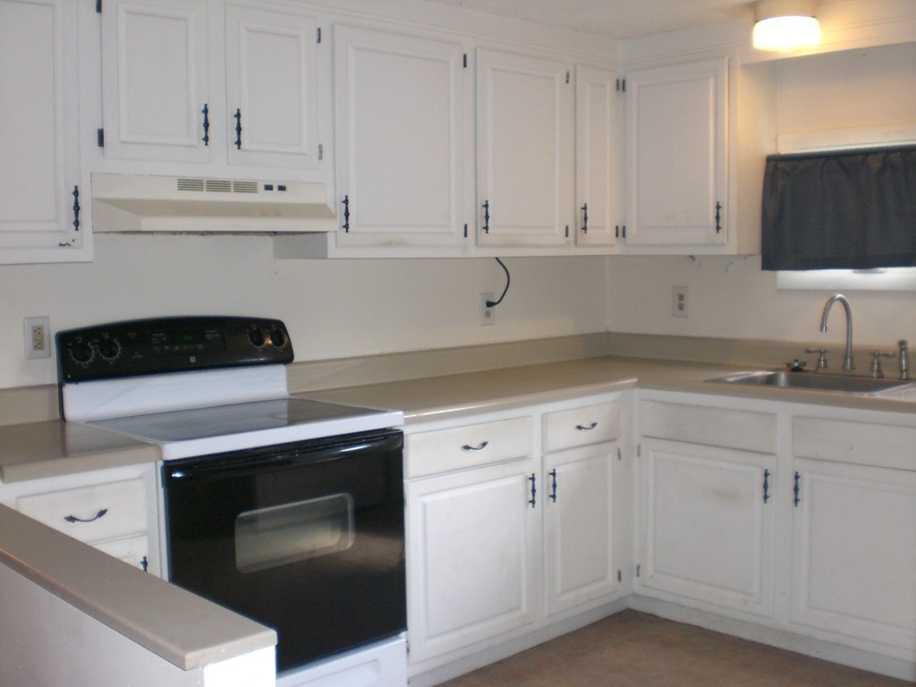 23 Eagle Street Ware, MA 01082 - Photo 4 of 12 Gallery Image 4