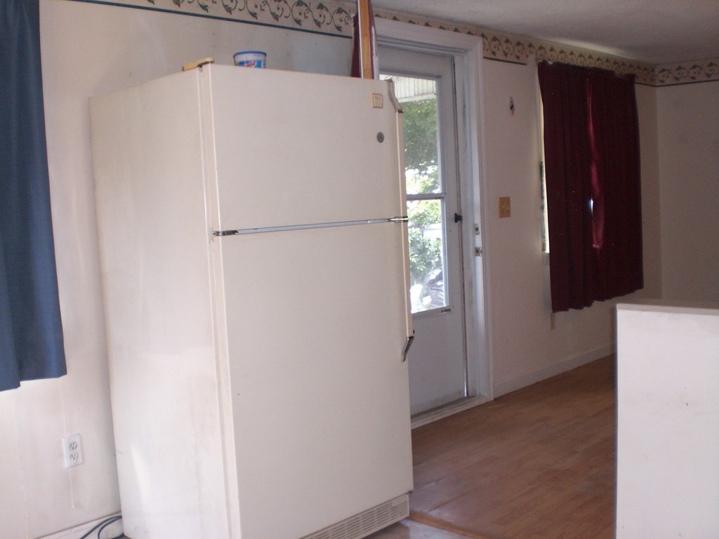 23 Eagle Street Ware, MA 01082 - Photo 6 of 12 Gallery Image 6