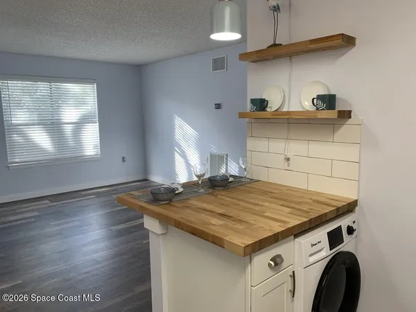 $1,450 | 225 South Tropical Trail, Unit 203, Merritt Island, FL 32952