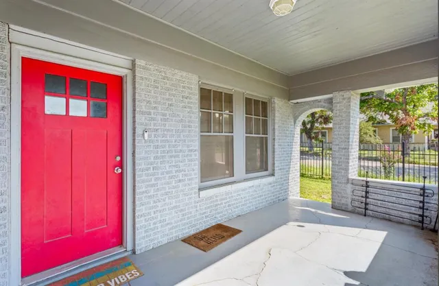 a view of an entryway
