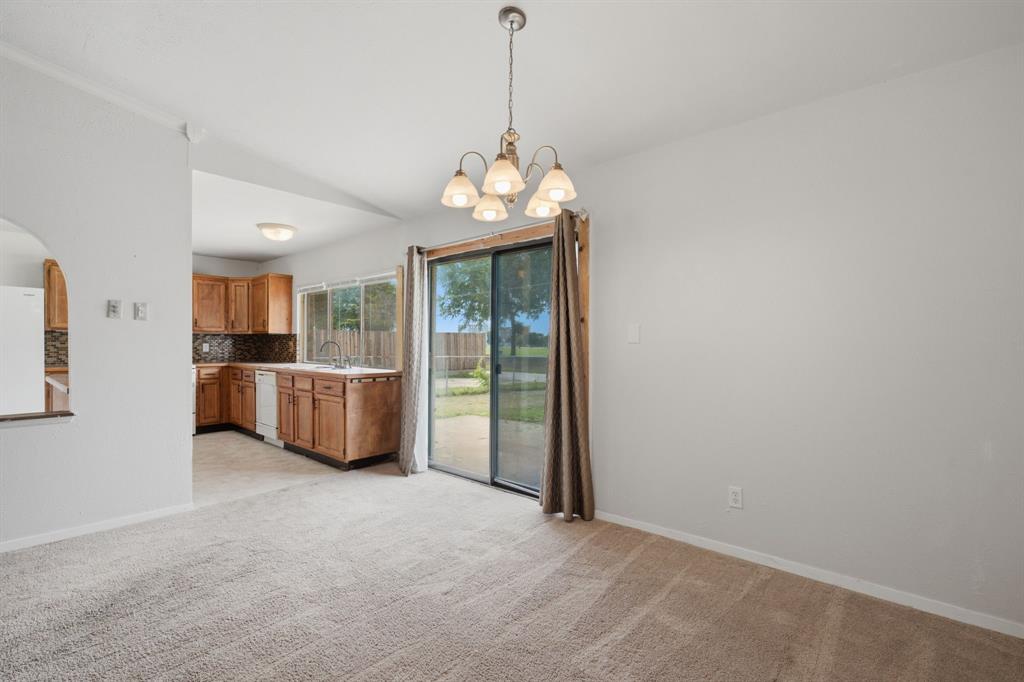5052 Arbor Glen Road The Colony, TX 75056 - Photo 12 of 22