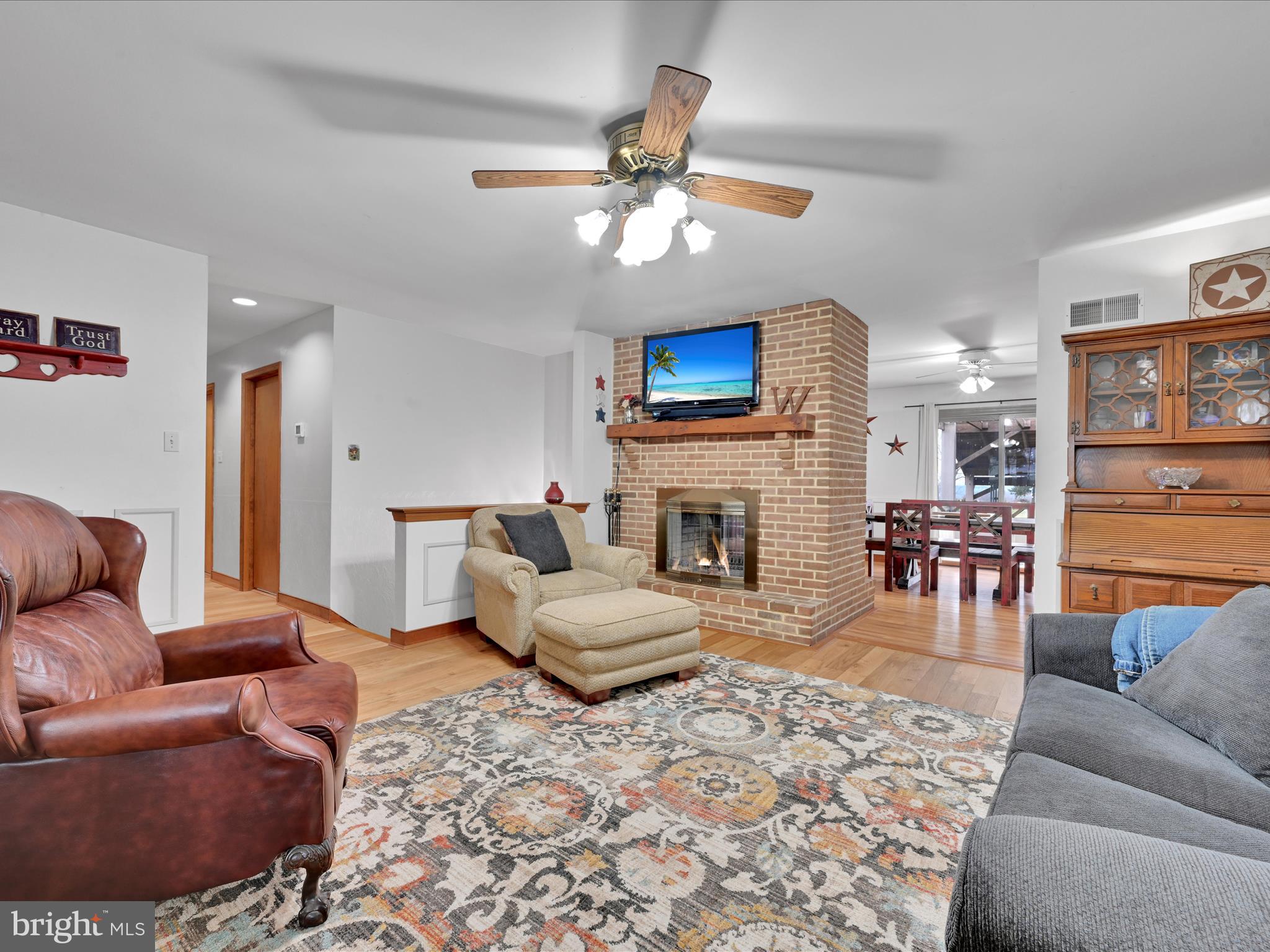 3420 River Road Conestoga, PA 17516 - Photo 11 of 44 Living Room