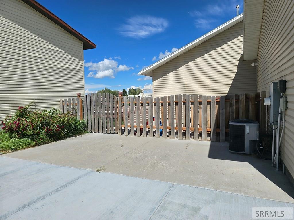 3927 East 400 North Rigby, ID 83442 - Photo 10 of 51