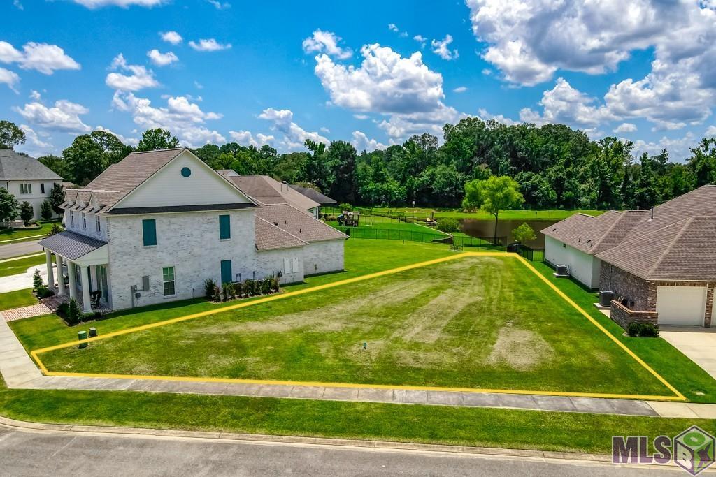13004 West Waterside Drive Baton Rouge, LA 70818 - Photo 1 of 14
