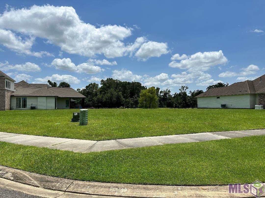 13004 West Waterside Drive Baton Rouge, LA 70818 - Photo 11 of 14