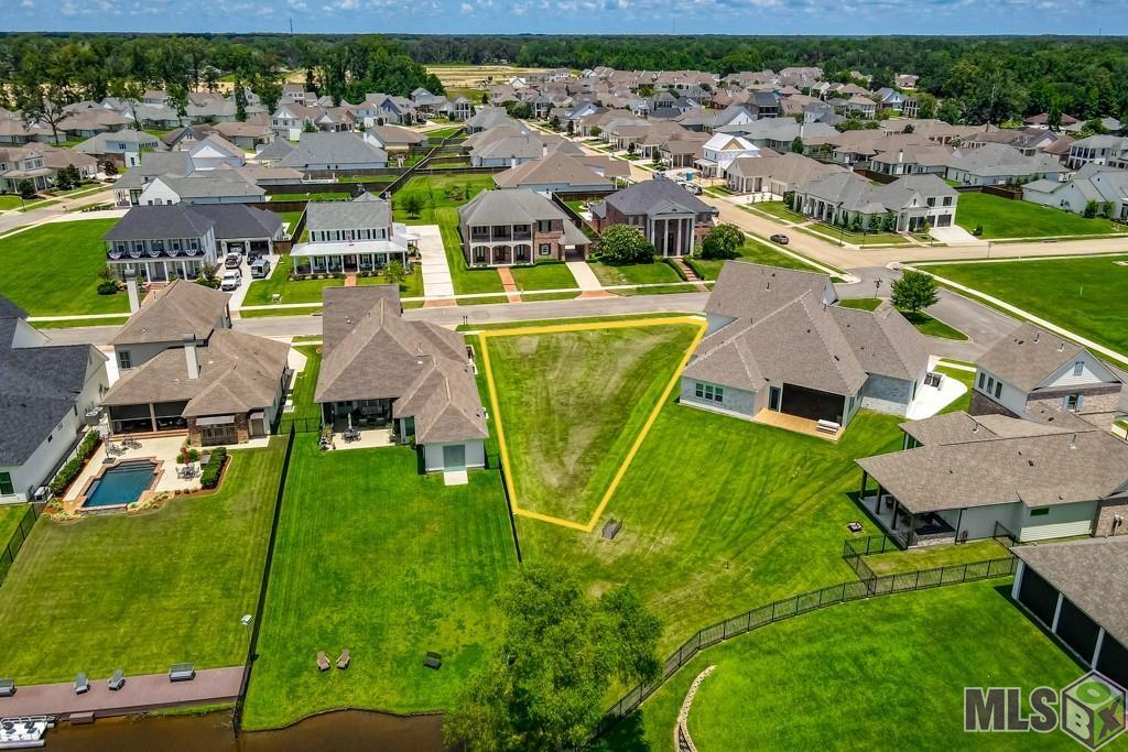 13004 West Waterside Drive Baton Rouge, LA 70818 - Photo 6 of 14