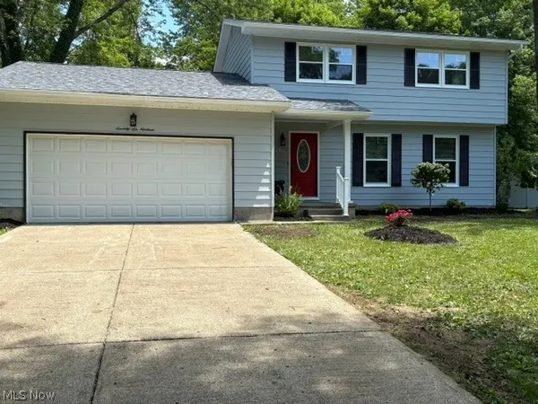 $295,000 | 7619 Red Fox Drive, Youngstown, OH 44512