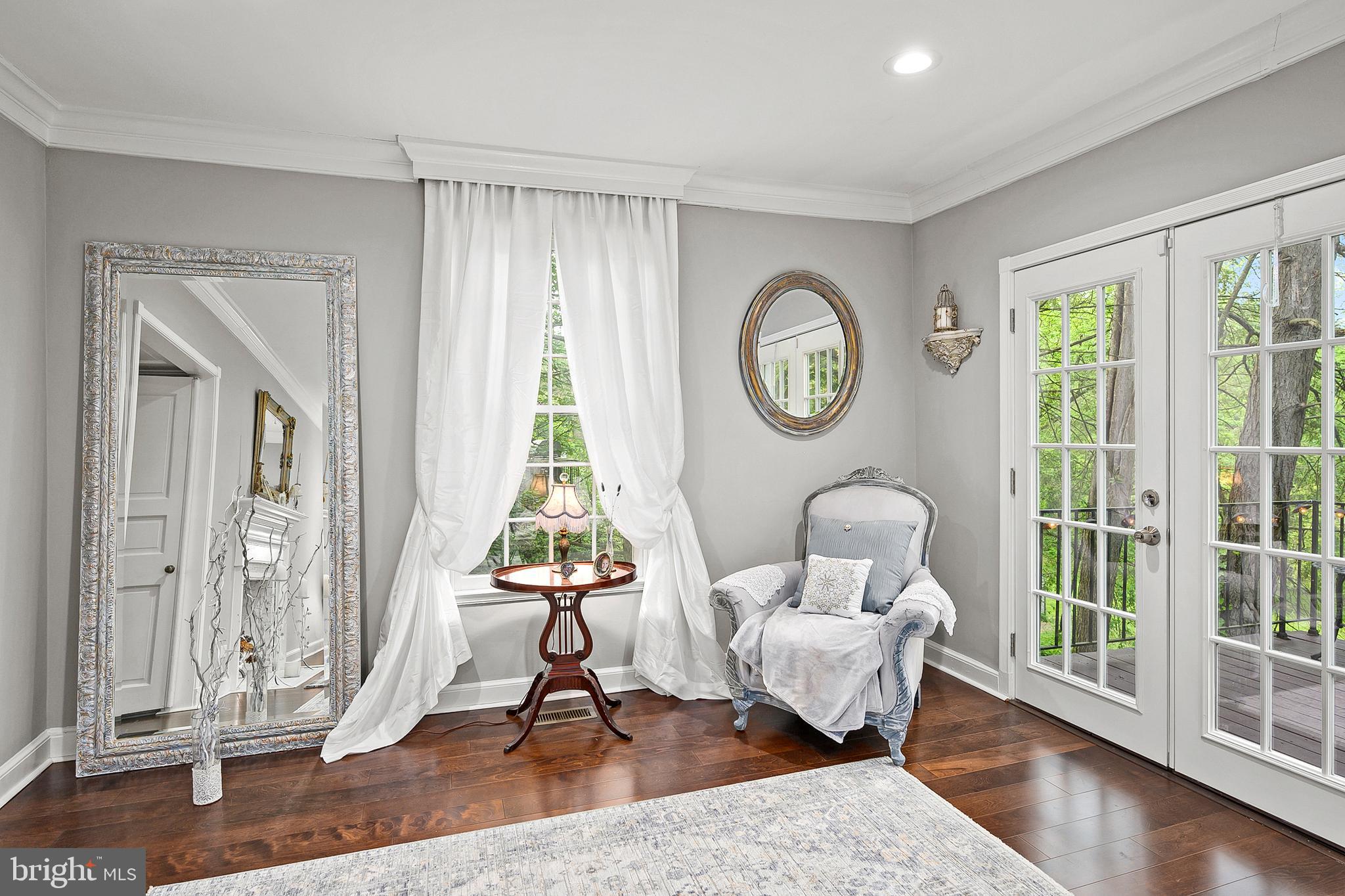 2445 Pickwick Road Baltimore, MD 21207 - Photo 17 of 58 Living Room (alt view)