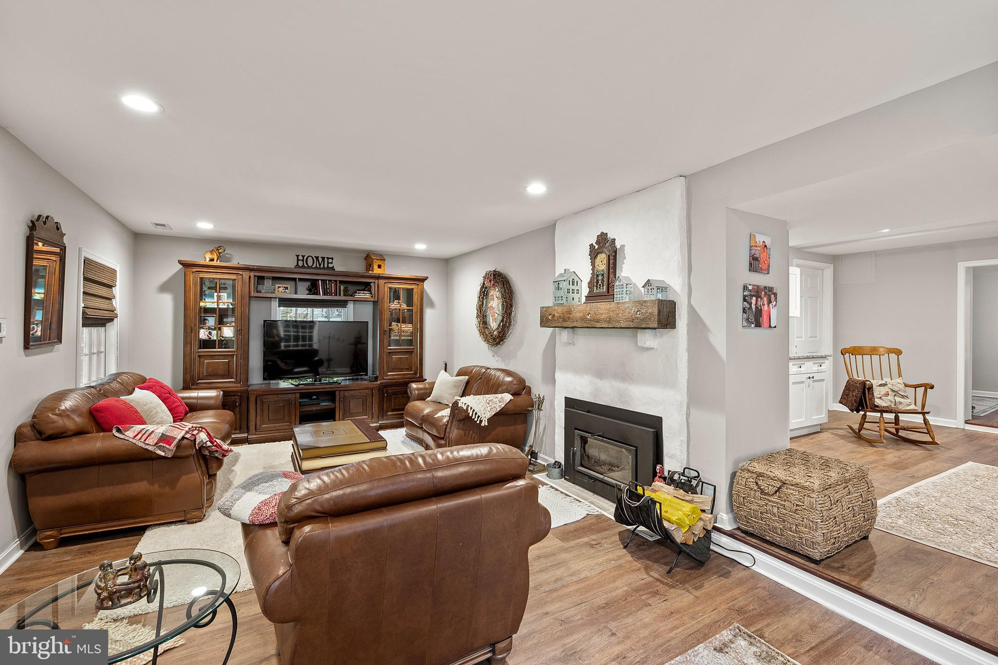 2445 Pickwick Road Baltimore, MD 21207 - Photo 41 of 58 Family Room (alt view)