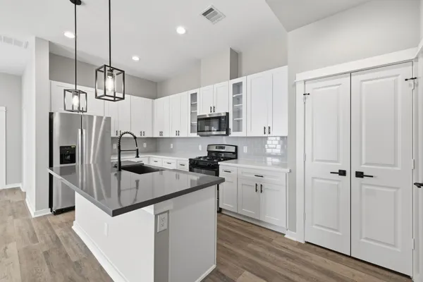 $2,675 | 11303 Stonework Grove Lane, Houston, TX 77076