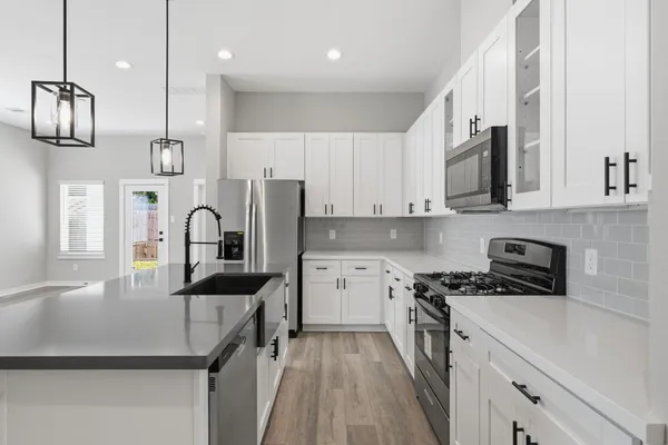 $2,675 | 11303 Stonework Grove Lane, Houston, TX 77076