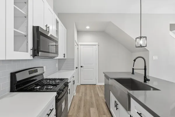 $2,675 | 11303 Stonework Grove Lane, Houston, TX 77076