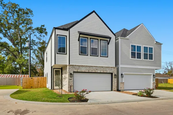 $2,675 | 11303 Stonework Grove Lane, Houston, TX 77076