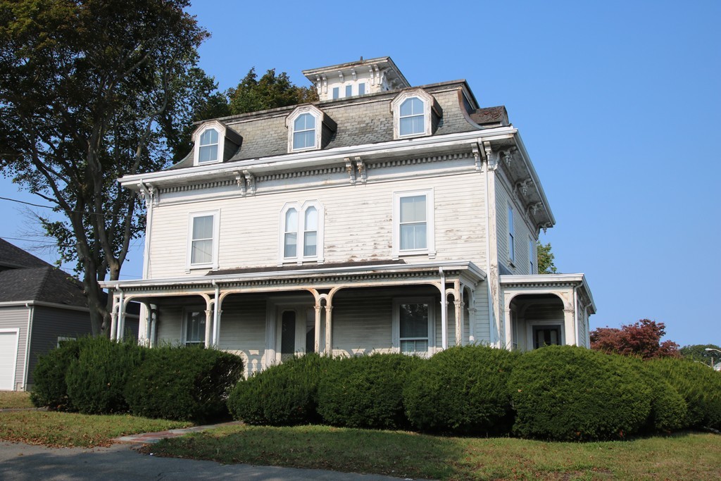 63 Chestnut Street Saugus, MA 01906 - Photo 1 of 17 Gallery Image 1