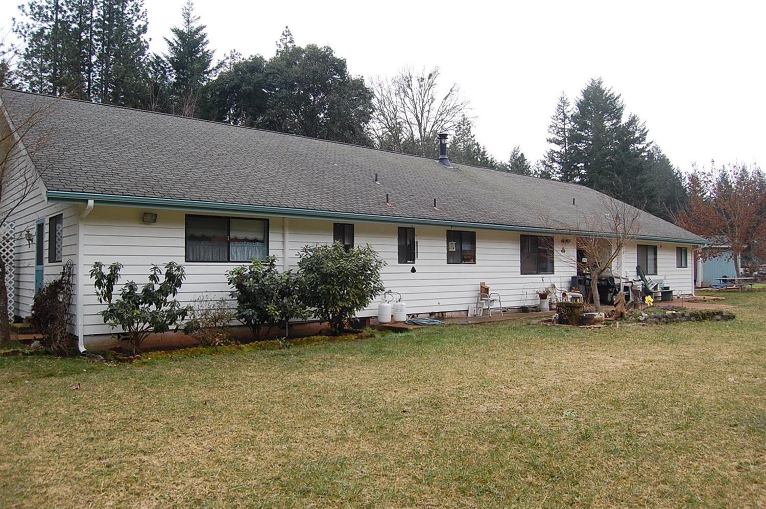 340 Fir Canyon Road Grants Pass, OR 97527 - Photo 18 of 26 back of house