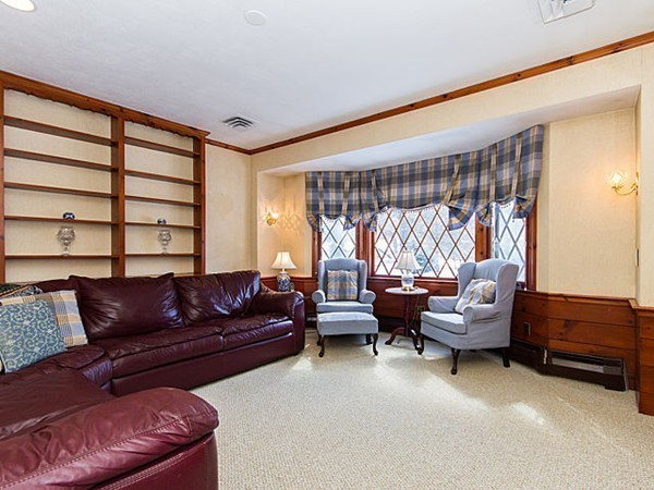61 Spring Valley Road Belmont, MA 02478 - Photo 7 of 30 Gallery Image 7