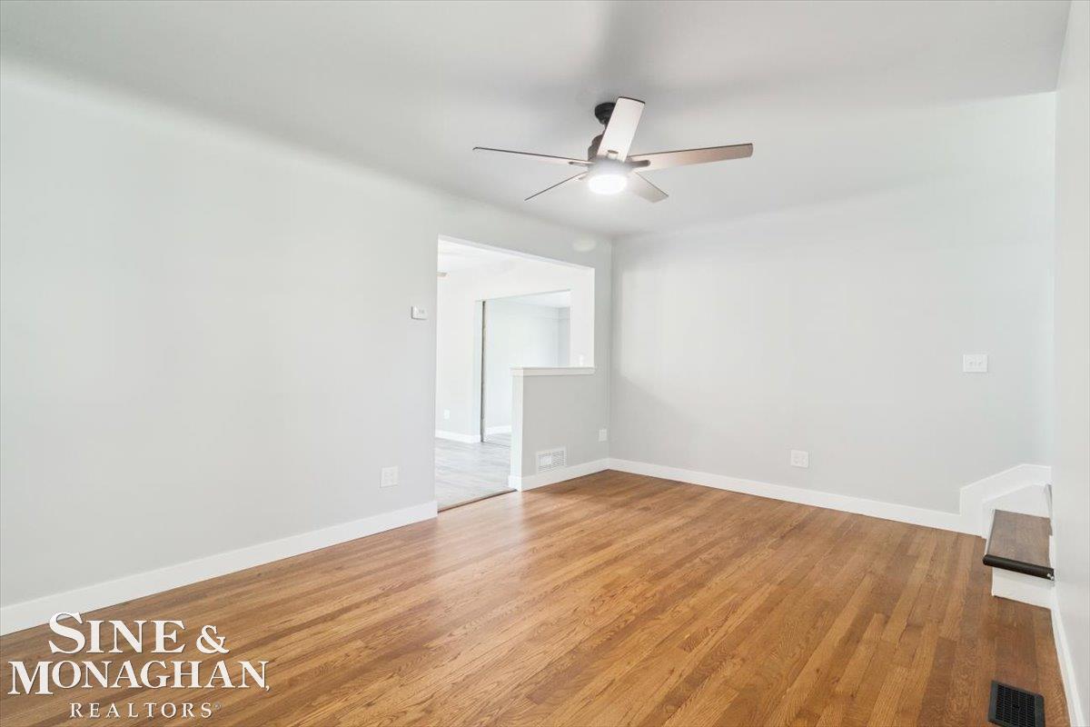 3841 Ravenswood Road Marysville, MI 48040 - Photo 13 of 41 50184555-7e9cf8df-0d84-4d33-b0a2-07b94220c0cd.JPG