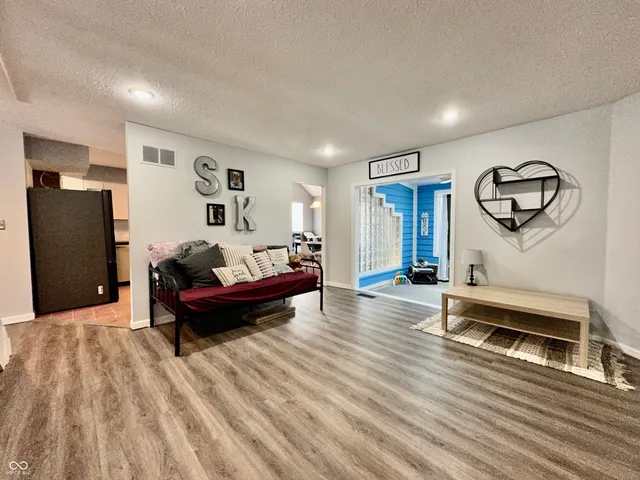 $375,000 | 200 Bailliere Drive, Martinsville, IN 46151