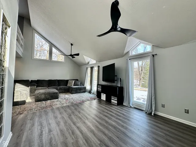 $375,000 | 200 Bailliere Drive, Martinsville, IN 46151