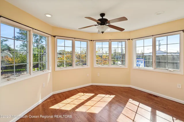 a bathroom with a bath tub