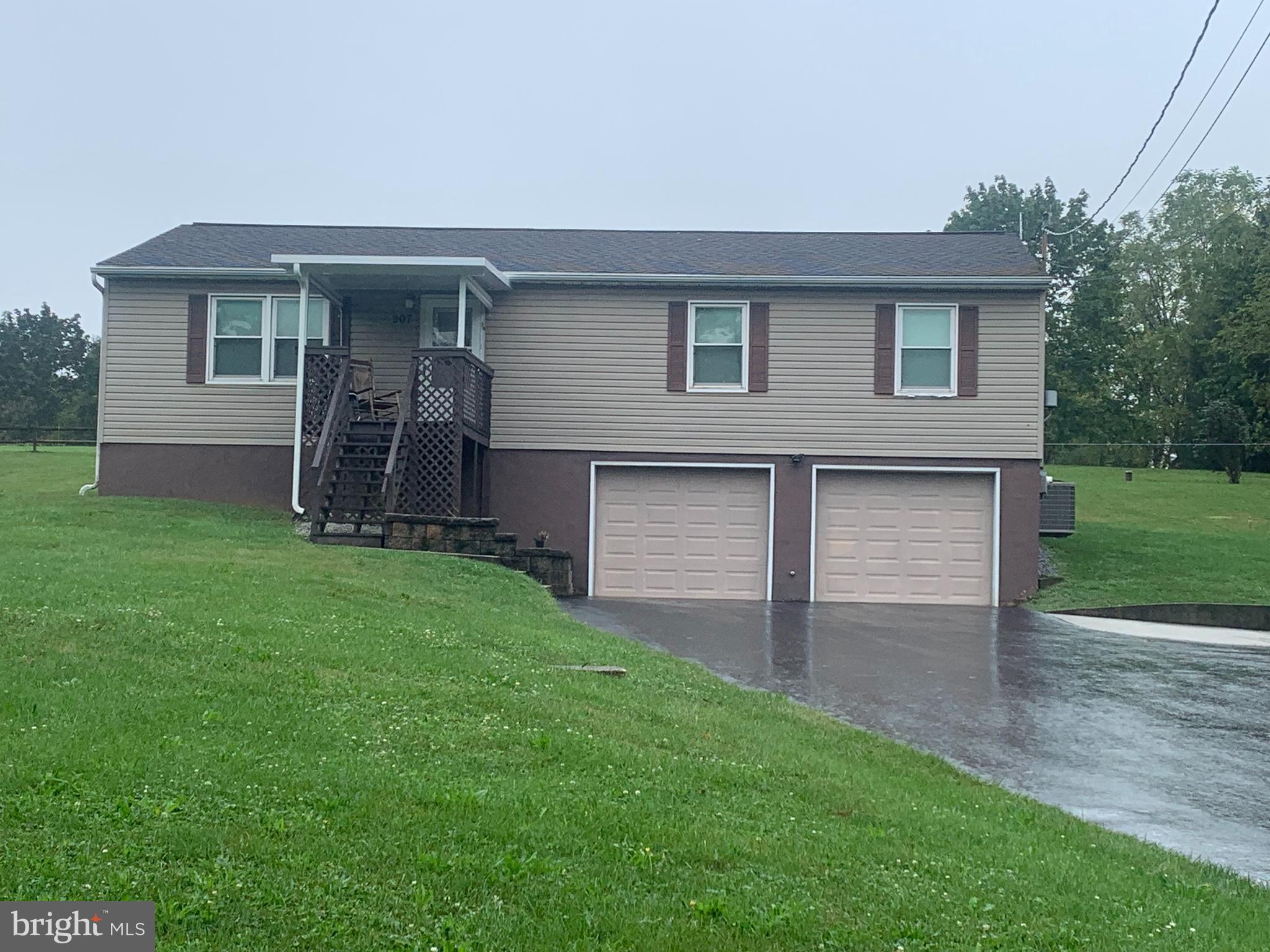 207 Alters Road Carlisle, PA 17015 - Photo 2 of 28 Gallery Image 2