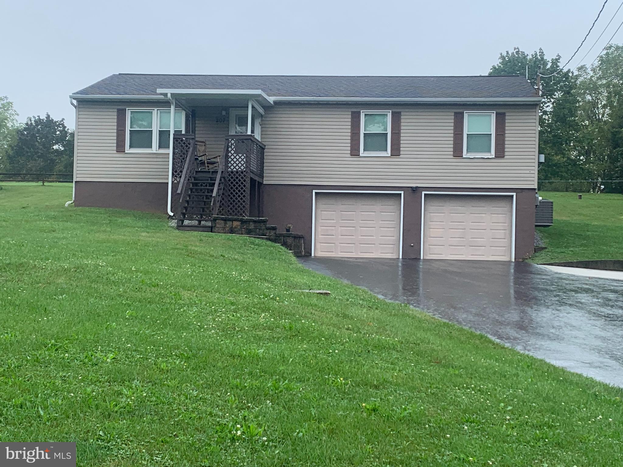 207 Alters Road Carlisle, PA 17015 - Photo 3 of 28 Gallery Image 3