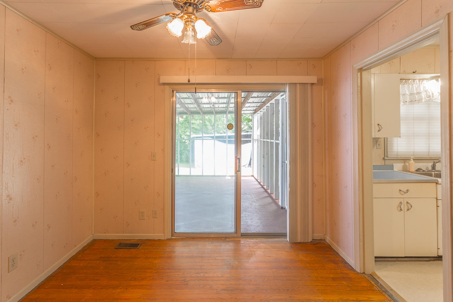 102 Ellis Road Rossville, GA 30741 - Photo 17 of 56 102 Ellis-17