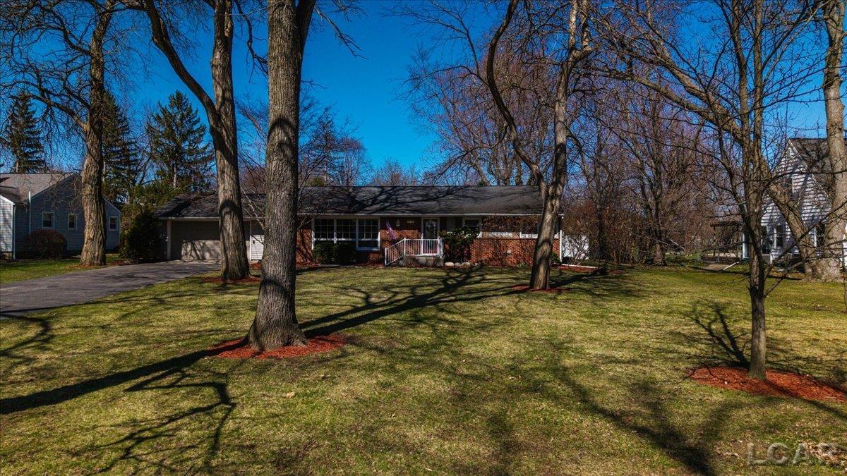1270 East Oregon Road Adrian, MI 49221 - Photo 1 of 59 Gallery Image 1