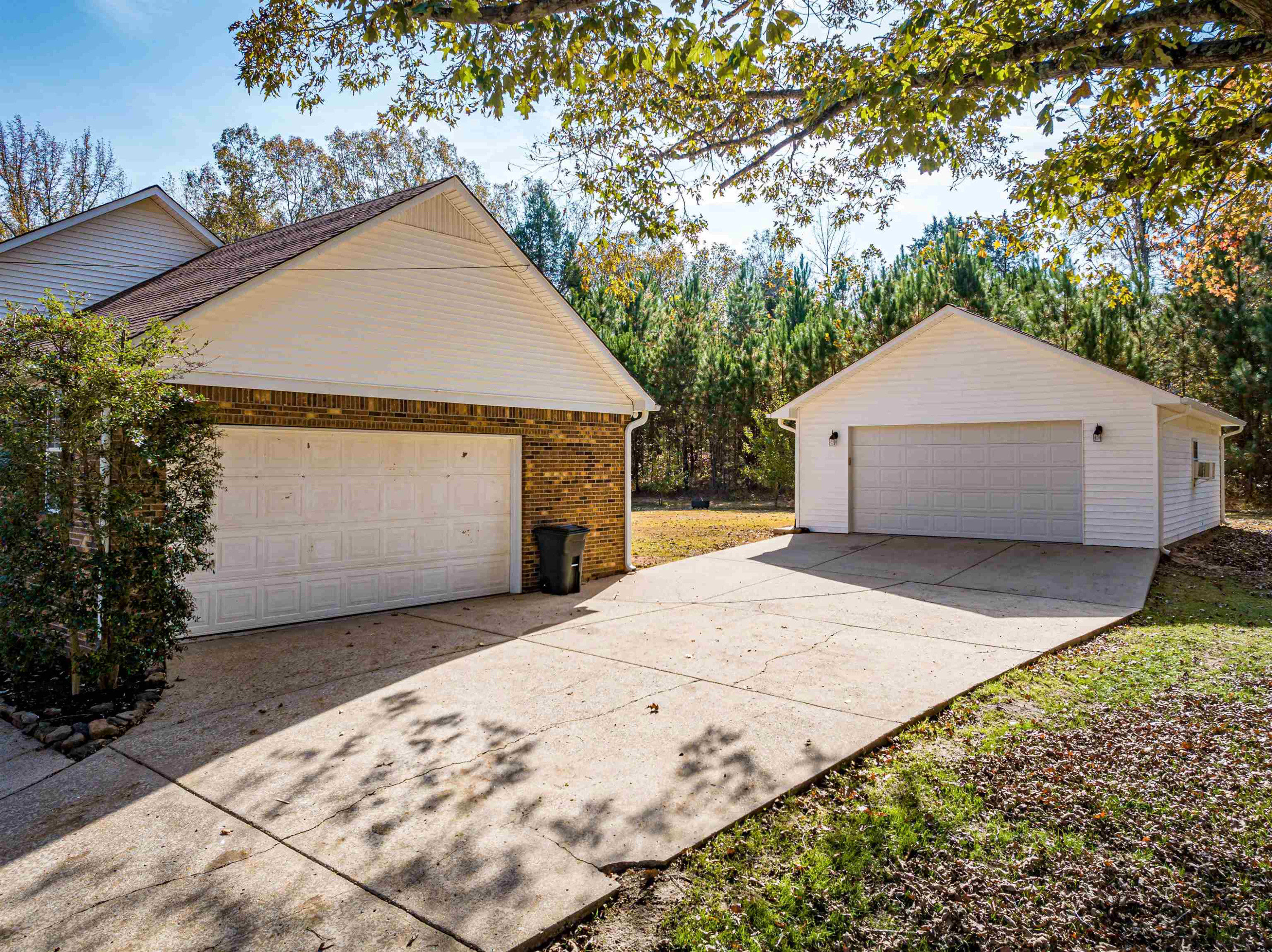 246 Springview Drive Jackson, TN 38305 - Photo 4 of 28 Photo 4