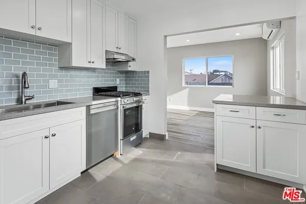 $2,295 | 5459 Carlin Street, Unit 3, Los Angeles, CA 90016