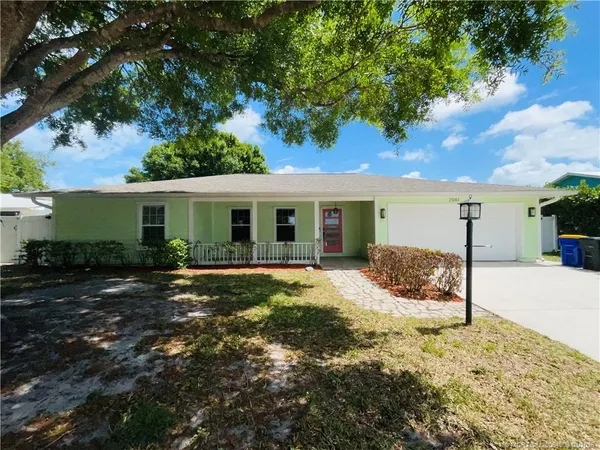$3,150 | 2061 Northeast Hoya Calle, Jensen Beach, FL 34957