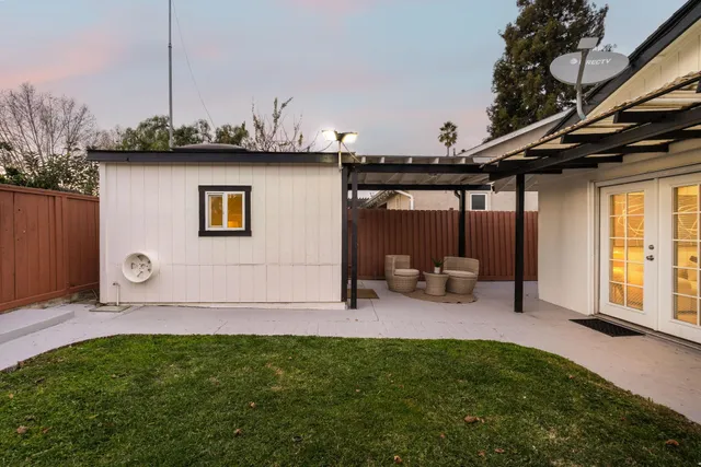 a picture of a outdoor space