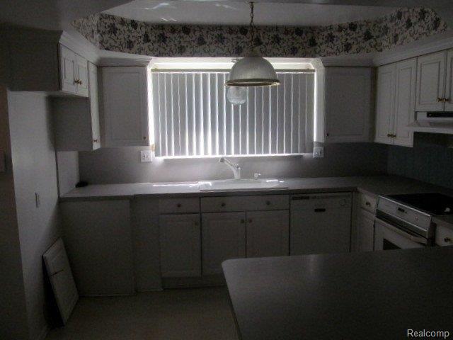 3940 Rolf Drive Warren, MI 48092 - Photo 6 of 8 2013-06-16 23.41.44-1.jpg
