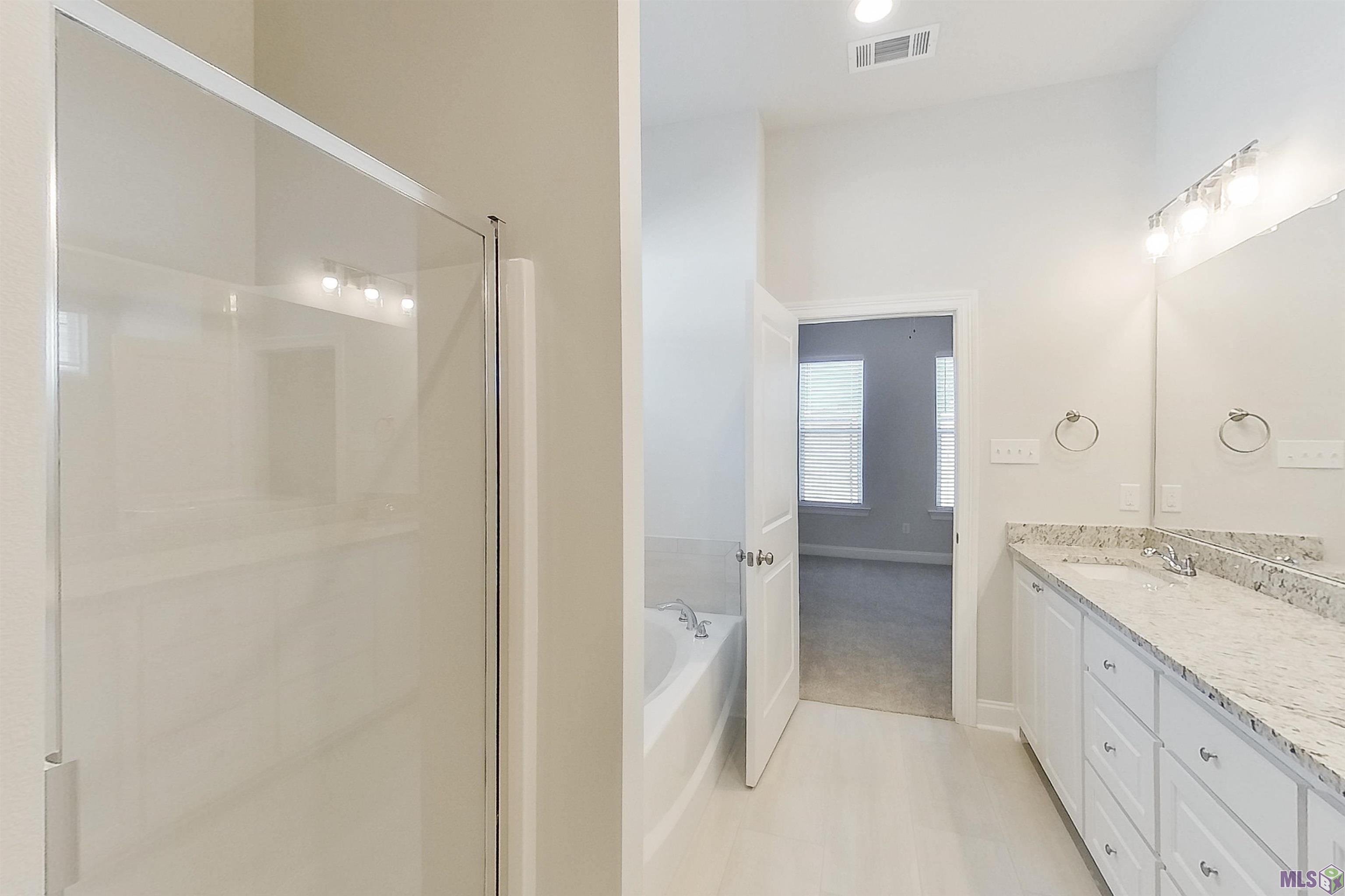 15631 Boothy Lane Baton Rouge, LA 70817 - Photo 6 of 18